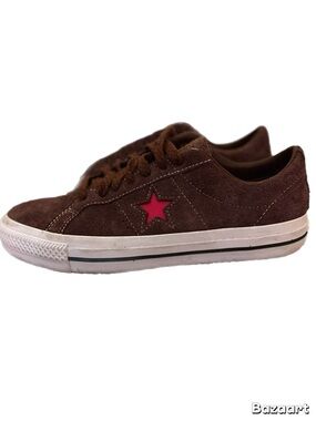 Converse Low-Top Sneakers in Brown and Red